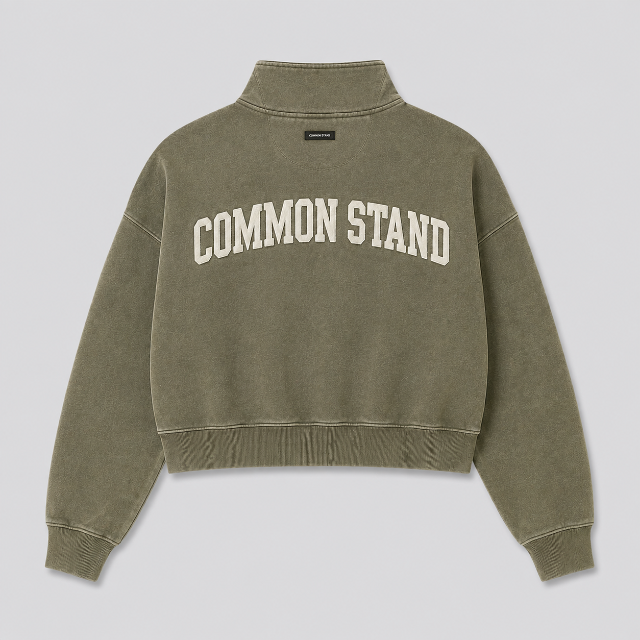 Common Stand — Sweat col zippé court, kaki délavé — vue 2