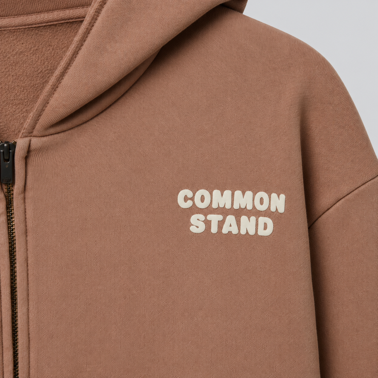 Common Stand — Sweat à capuche zippé court, gingembre délavé — vue 5